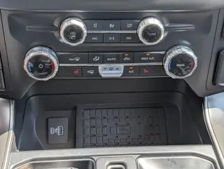 Ford F-150 2024 4x4 XLT 4 puertas SuperCrew 5.5 pies. SB