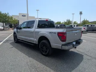 Ford F-150 2024 4x4 XLT 4 puertas SuperCrew 5.5 pies. SB