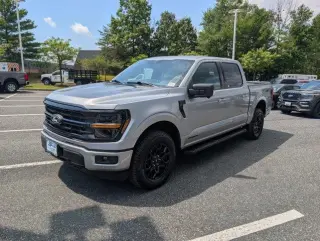 Ford F-150 2024 4x4 XLT 4 puertas SuperCrew 5.5 pies. SB