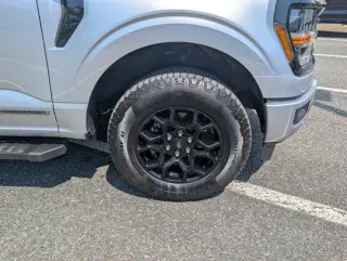 Ford F-150 2024 4x4 XLT 4 puertas SuperCrew 5.5 pies. SB