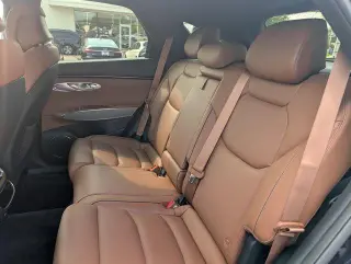 Genesis GV70 2025 AWD 2.5T Standard 4p SUV