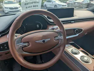 Genesis GV70 2025 AWD 2.5T Standard 4p SUV