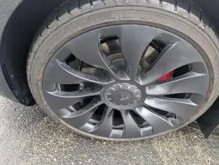 Tesla Model Y 2022 AWD Performance 4p Crossover