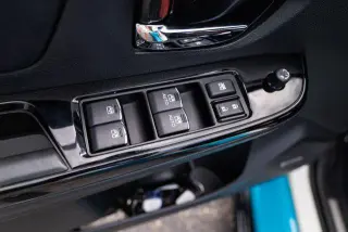 Subaru WRX 2019 AWD STI Limited 4p Sedan con spoiler de perfil bajo