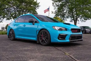Subaru WRX 2019 AWD STI Limited 4p Sedan con spoiler de perfil bajo