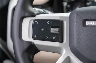 Land Rover Defender 2023 AWD 110 SE SUV 4p.