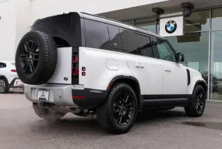 Land Rover Defender 2023 AWD 110 SE SUV 4p.