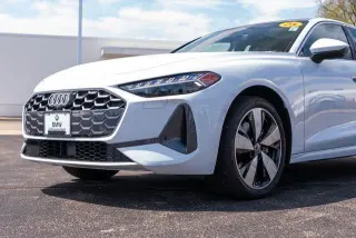 Audi Nuevo A5 2025 AWD quattro Premium Plus TFSI Sedán 4p (lanzamiento a mediados de año)