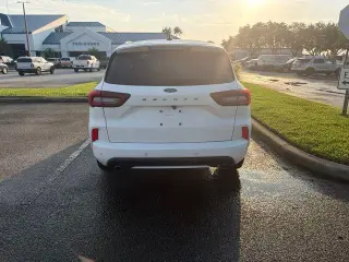 Ford Escape 2024 ST-Line 4 puertas SUV