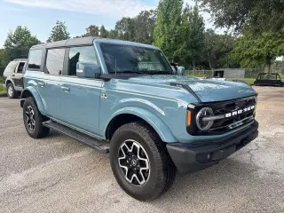 Ford Bronco 2022 4x4 Outer Banks 4 puertas SUV