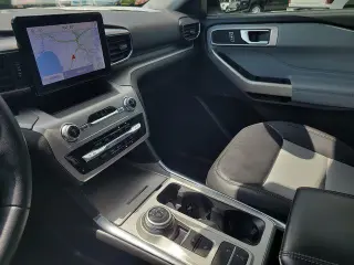 Ford Explorer 2022 XLT 4 puertas SUV