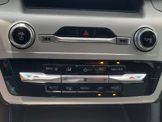 Ford Explorer 2022 XLT 4 puertas SUV