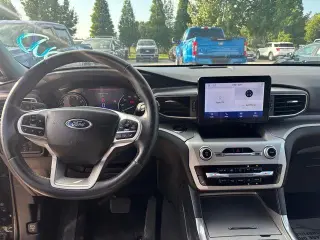 Ford Explorer 2022 XLT 4 puertas SUV