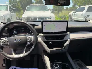 Ford Explorer 2025 AWD Active 4 puertas SUV