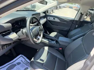 Ford Explorer 2025 AWD Active 4 puertas SUV