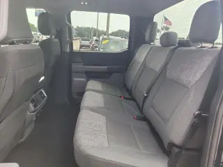 Ford F-150 2023 4x2 XLT 4 puertas SuperCrew 5.5 ft. SB