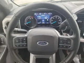 Ford F-150 2023 4x2 XLT 4 puertas SuperCrew 5.5 ft. SB