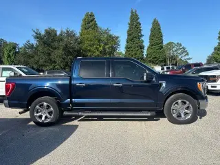 Ford F-150 2023 4x2 XLT 4 puertas SuperCrew 5.5 ft. SB