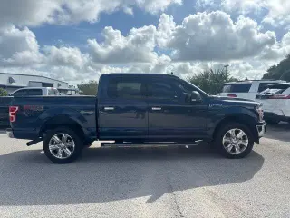 Ford F-150 2020 4x4 XLT Cabina Super Crew 4 puertas 5.5 pies. SB