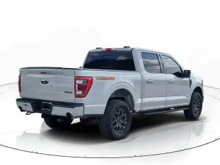 Ford F-150 2023 4x4 Tremor 4 puertas SuperCrew 5.5 pies. SB