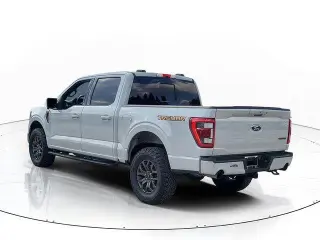 Ford F-150 2023 4x4 Tremor 4 puertas SuperCrew 5.5 pies. SB