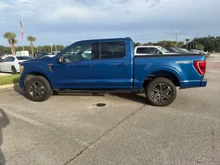Ford F-150 2023 4x4 XLT Cabina doble 4 puertas 5.5 pies. Caja corta