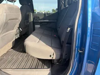 Ford F-150 2023 4x4 XLT Cabina doble 4 puertas 5.5 pies. Caja corta