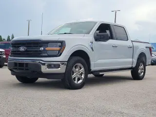 Ford F-150 2025 4x4 XLT 4 puertas SuperCrew 5.5 pies. SB