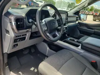 Ford F-150 2024 4x4 XLT 4 puertas SuperCrew 5.5 pies. SB