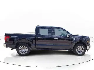 Ford F-150 2024 4x4 XLT 4 puertas SuperCrew 5.5 pies. SB