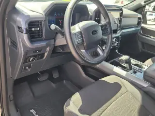 Ford F-150 2025 4x4 XLT Cabina doble 4 puertas SuperCrew 5.5 pies. SB