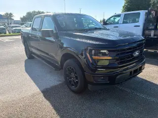 Ford F-150 2025 4x4 XLT Cabina doble 4 puertas SuperCrew 5.5 pies. SB