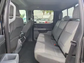 Ford F-150 2023 4x4 XLT SuperCrew 4 puestas, caja corta de 5.5 pies