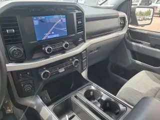 Ford F-150 2023 4x4 XLT SuperCrew 4 puestas, caja corta de 5.5 pies