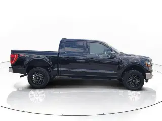 Ford F-150 2023 4x4 XLT SuperCrew 4 puestas, caja corta de 5.5 pies