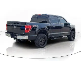 Ford F-150 2023 4x4 XLT SuperCrew 4 puestas, caja corta de 5.5 pies