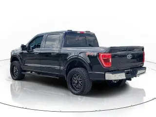 Ford F-150 2023 4x4 XLT SuperCrew 4 puestas, caja corta de 5.5 pies