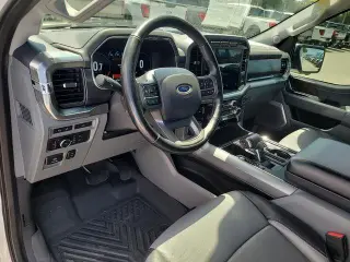 Ford F-150 2022 4x4 Lariat 4p SuperCrew 5.5 ft. SB