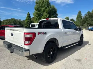 Ford F-150 2022 4x4 Lariat 4p SuperCrew 5.5 ft. SB