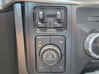 Ford F-150 2023 4x4 Lariat 4p SuperCrew 5.5 ft. CB