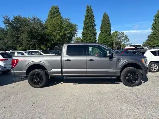 Ford F-150 2022 4x4 XLT 4p SuperCrew 5.5 ft. SB