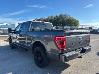 Ford F-150 2022 4x4 XLT 4p SuperCrew 5.5 ft. SB