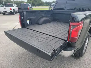 Ford F-150 2024 4x4 XLT 4p SuperCrew 6.5 ft. SB