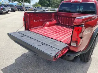Chevrolet Colorado 2026 4x4 Trail Boss 4dr Crew Cab 5 ft. SB