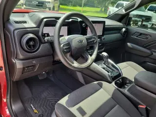 Chevrolet Colorado 2026 4x4 Trail Boss 4dr Crew Cab 5 ft. SB