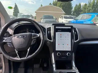 Ford Edge 2022 AWD Titanium 4p Crossover