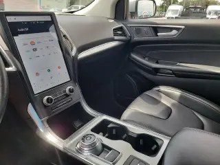 Ford Edge 2022 AWD Titanium 4p Crossover