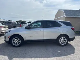 Chevrolet Equinox 2022 LS 4p SUV con 1 fila de asientos