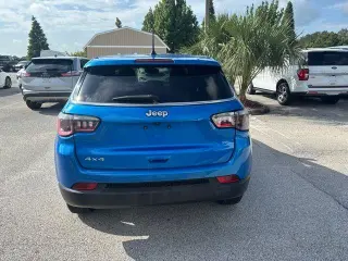 Jeep Compass 2023 4x4 Deportivo 4 puertas SUV