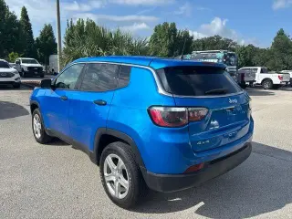 Jeep Compass 2023 4x4 Deportivo 4 puertas SUV